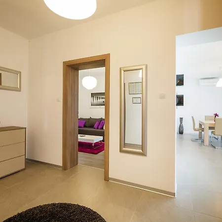 Ivni Apartman