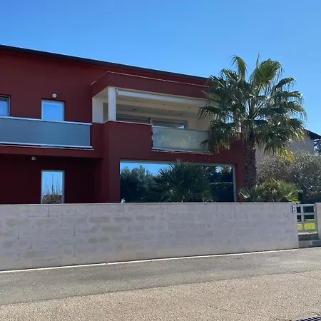 Ivni Apartmán *