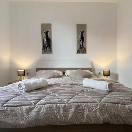 Ivni Apartment *