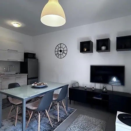 Ivni Apartment
